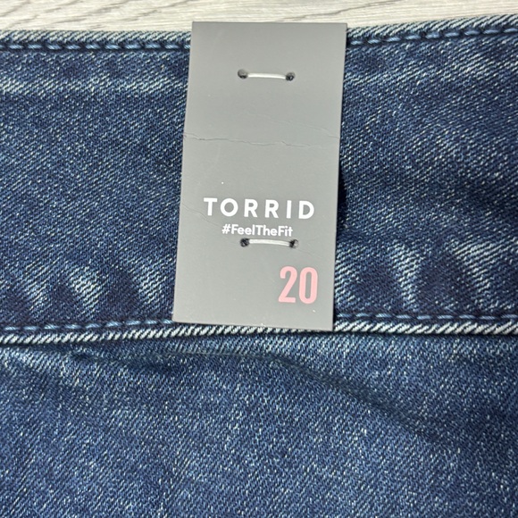 Torrid Jegging Bermuda Shorts Dark Wash - 20 NWT‎ - Picture 4 of 5